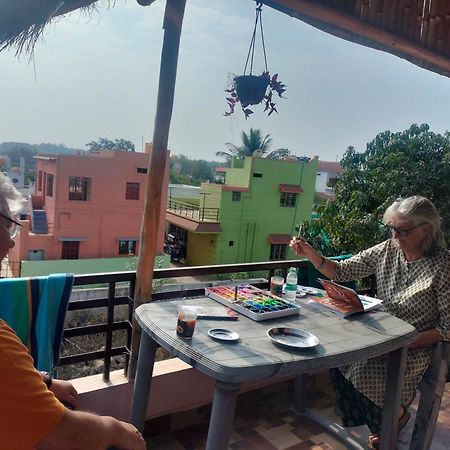 Prajwal Home Stay Hampi Bagian luar foto