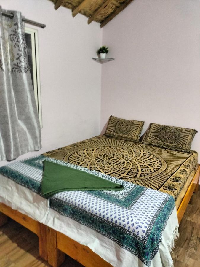 Prajwal Home Stay Hampi Bagian luar foto
