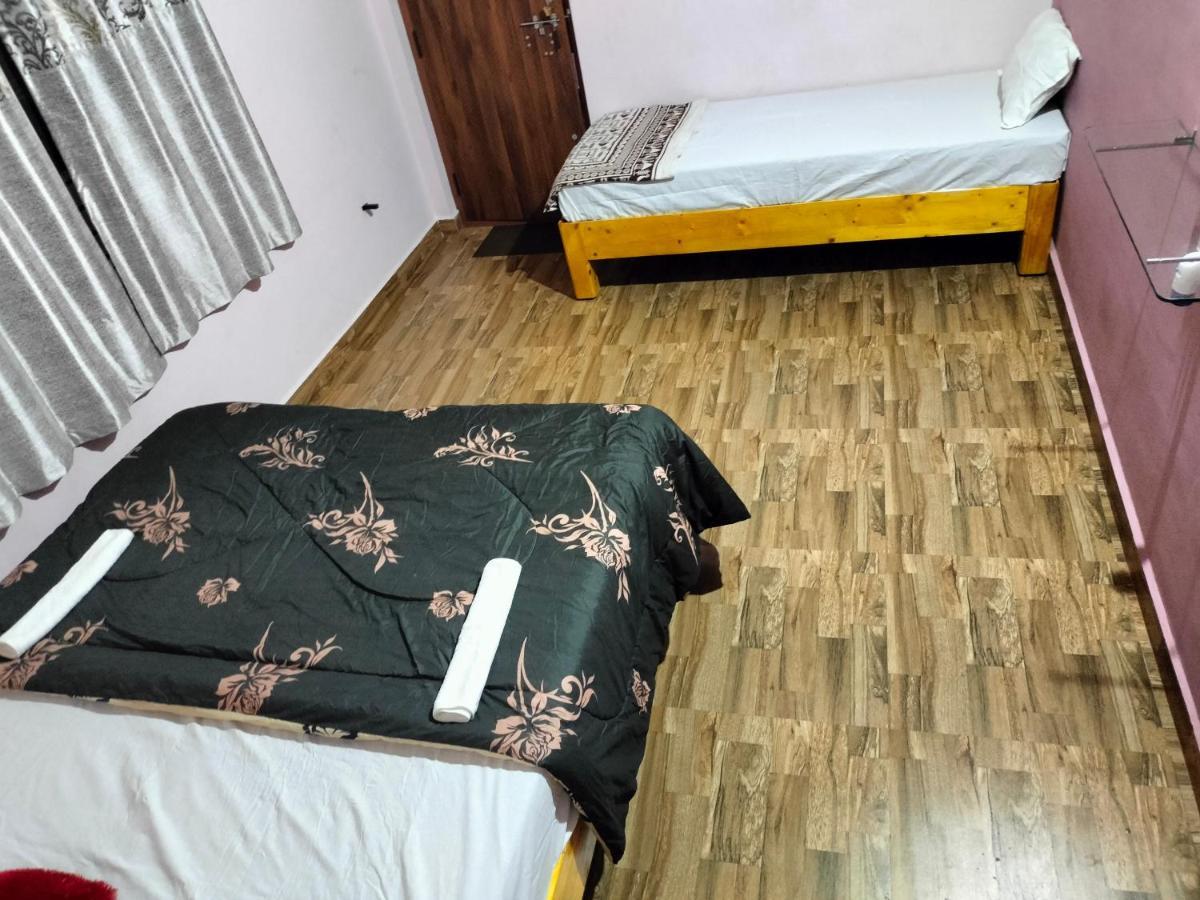 Prajwal Home Stay Hampi Bagian luar foto